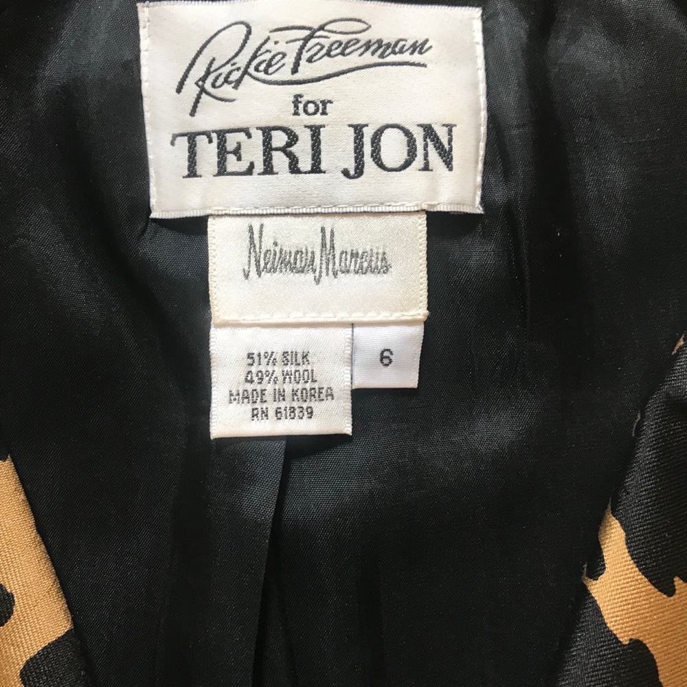 Teri Jon suit by Rickie Freeman - Picture 4 of 6
